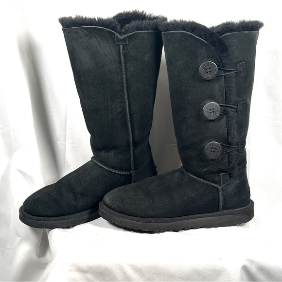 UGG Bailey Button Triplet II Sheepskin Tall Boots Black Size 8 - Picture 4 of 13